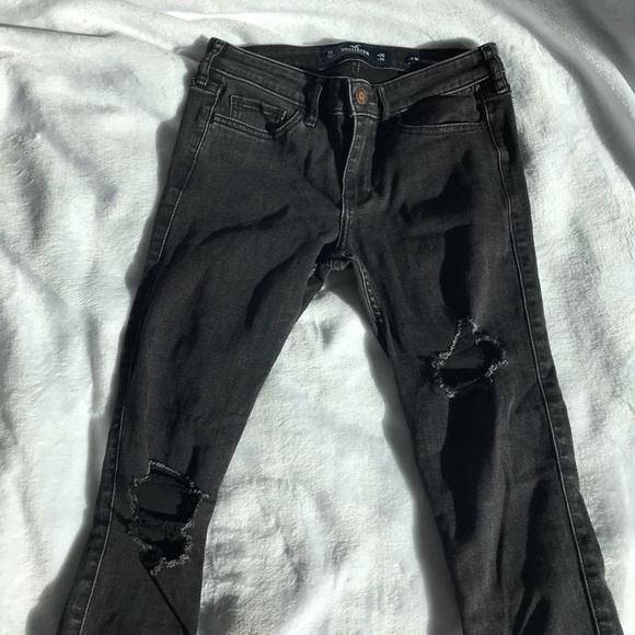 black distressed jeans - Picture 3 of 5